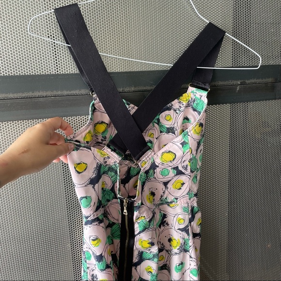 Designer pink floral dress - Picture 2 of 6